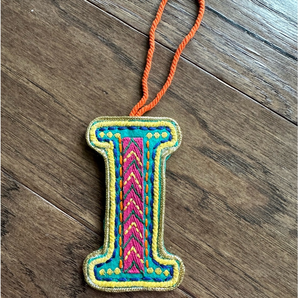 Felt Letter I Ornament /Present Topper